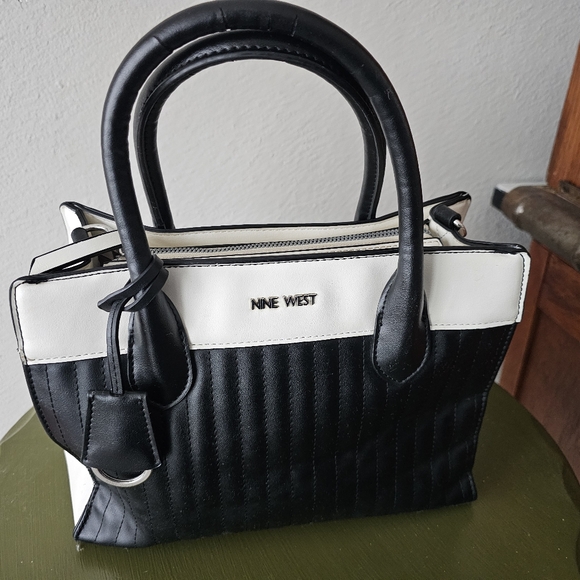 NWOT Nine West bag - Picture 1 of 3